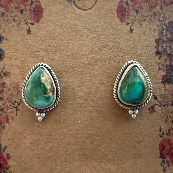 Navajo Jewelry - ❤️ Sonoran Gold Turquoise Navajo Style Brushed 925 Stud Earrings UNIQUE MATRIX